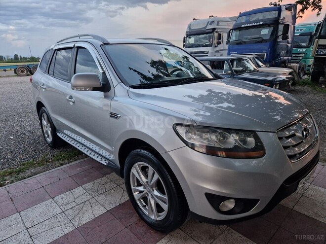 Hyundai Santa Fe 2010, 235,000 km - 2.0 l - Qazax