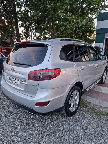 Hyundai Santa Fe 2010, 235,000 km - 2.0 l - Qazax