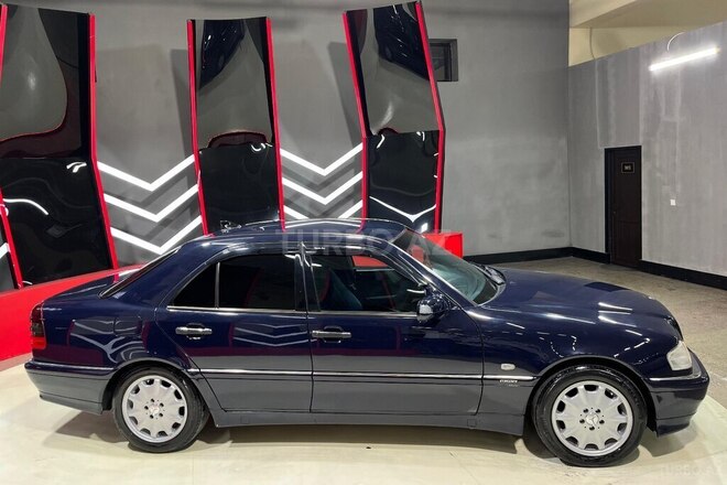 Mercedes C 200 1999, 299,999 km - 2.0 l - Sumqayıt