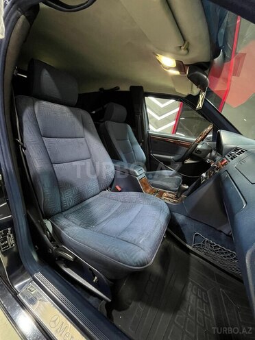 Mercedes C 200 1999, 299,999 km - 2.0 l - Sumqayıt