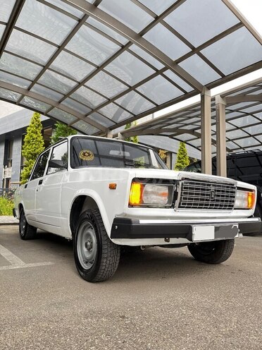 LADA (VAZ) 2107 2007, 60,000 km - 1.6 l - Quba