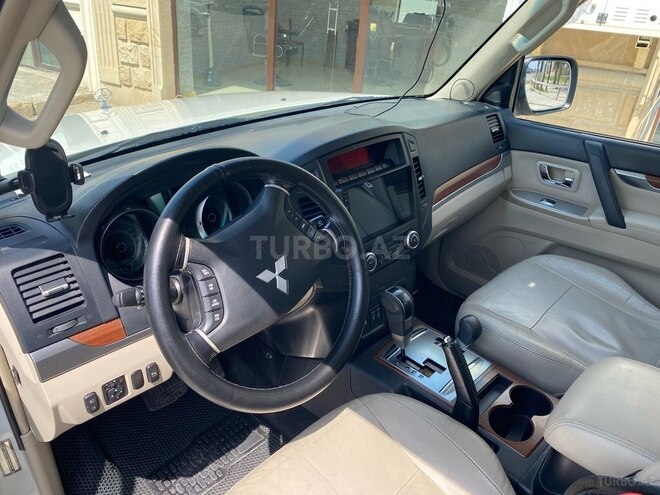 Mitsubishi Pajero 2007, 191,600 km - 3.8 l - Bakı