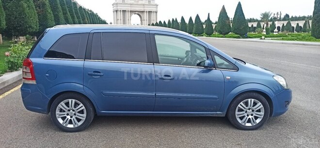 Opel Zafira 2008, 378,000 km - 1.9 l - Gəncə