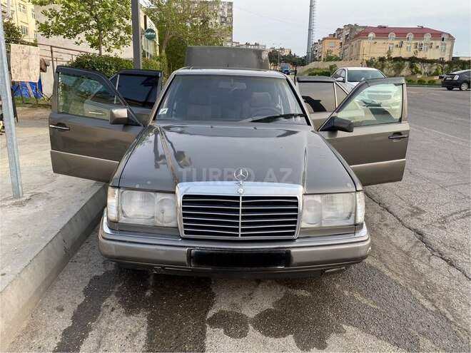 Mercedes E 230 1989, 258,666 km - 2.3 l - Bakı