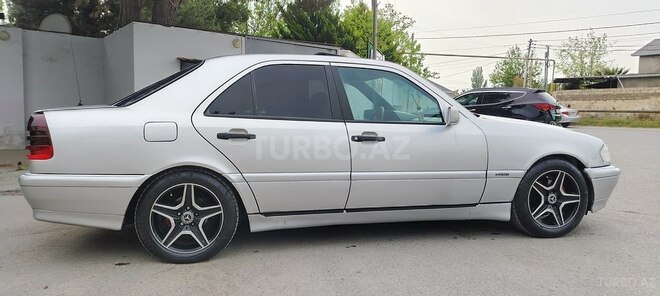 Mercedes C 180-11