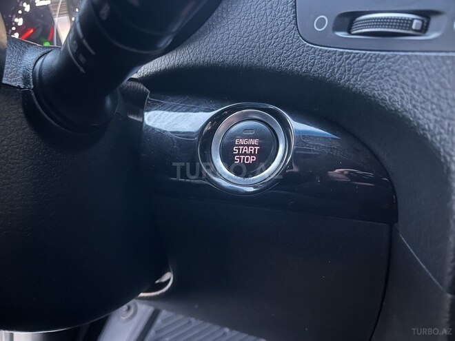 Kia Sorento-16