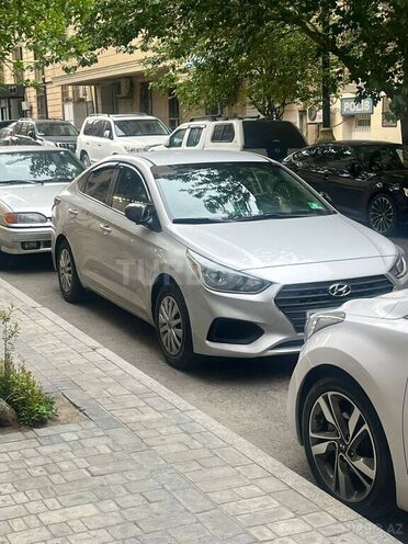 Hyundai Accent 2018, 128,748 km - 1.6 l - Bakı