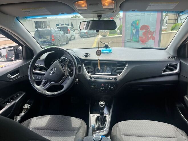 Hyundai Accent 2018, 128,748 km - 1.6 l - Bakı