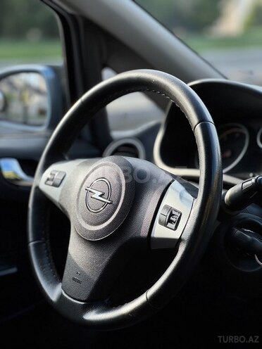 Opel Corsa 2007, 262,300 km - 1.3 l - Bakı