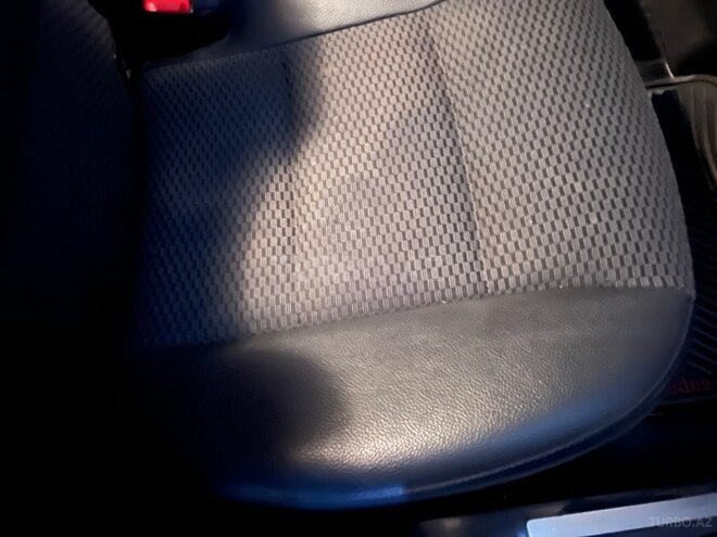 Mercedes B 180 2011, 152,629 km - 1.7 l - Bakı