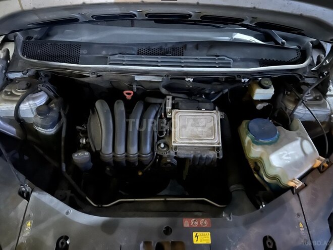 Mercedes B 180 2011, 152,629 km - 1.7 l - Bakı