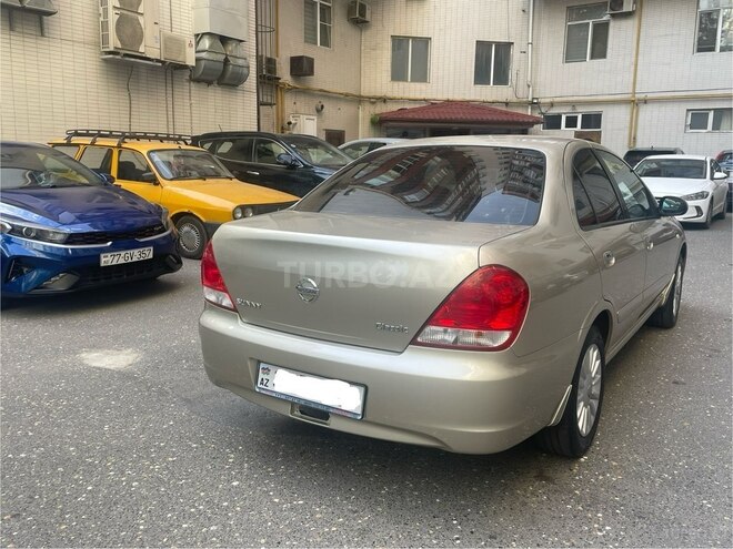 Nissan Sunny 2010, 230,000 km - 1.6 л - Bakı