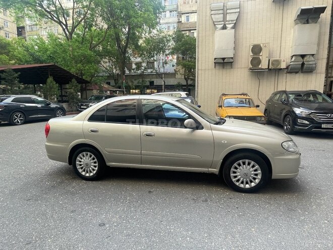 Nissan Sunny 2010, 230,000 km - 1.6 л - Bakı