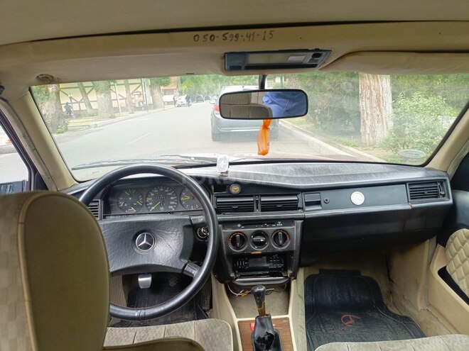 Mercedes 190 1990, 250,000 km - 2.0 l - Şəmkir