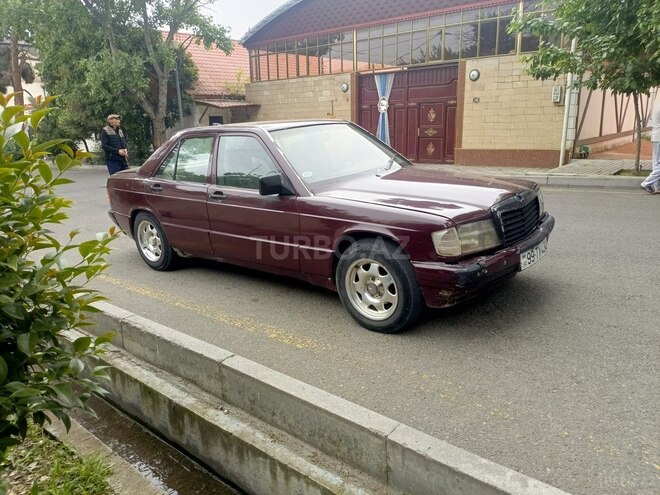 Mercedes 190 1990, 250,000 km - 2.0 l - Şəmkir