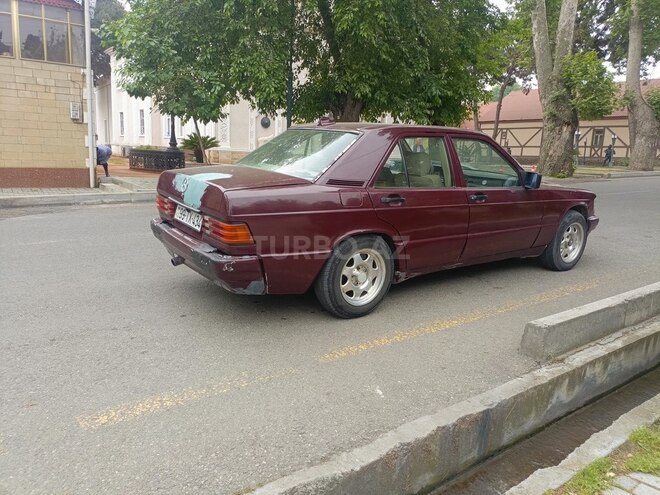Mercedes 190 1990, 250,000 km - 2.0 l - Şəmkir