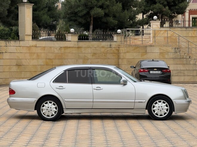 Mercedes E 220 d 2000, 214,500 km - 2.2 l - Gəncə