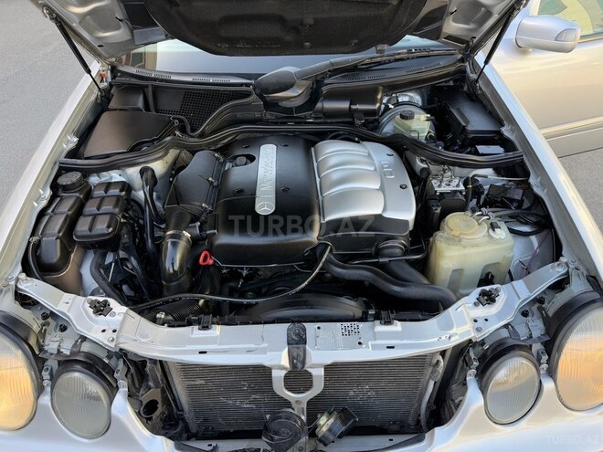 Mercedes E 220 d 1999, 218,000 km - 2.2 л - Gəncə