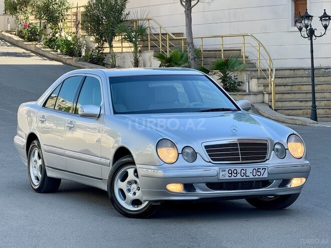 Mercedes E 220 d 1999, 218,000 km - 2.2 л - Gəncə