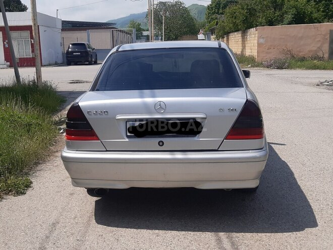 Mercedes C 220 1998, 590,000 km - 2.2 l - Şamaxı