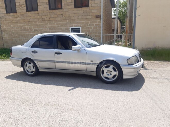 Mercedes C 220 1998, 590,000 km - 2.2 l - Şamaxı