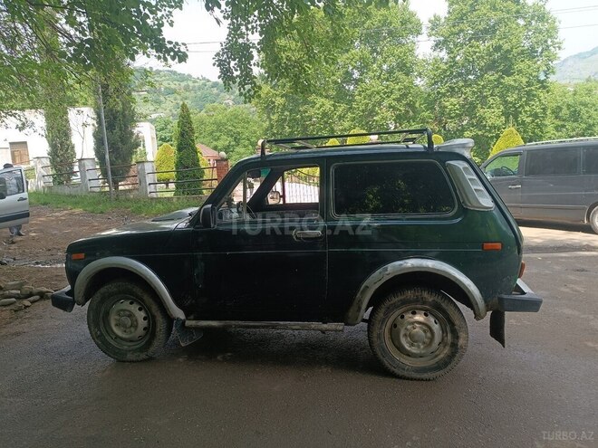 LADA (VAZ) Niva 1982, 200,000 km - 1.6 l - Yardımlı