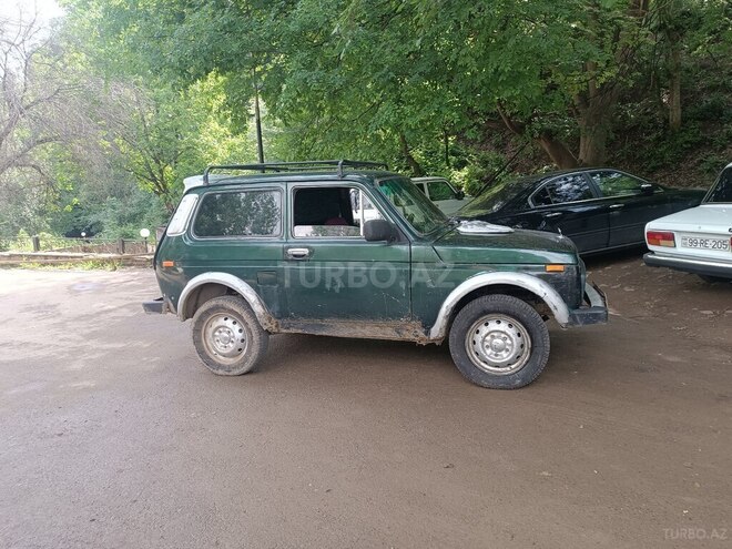 LADA (VAZ) Niva 1982, 200,000 km - 1.6 l - Yardımlı