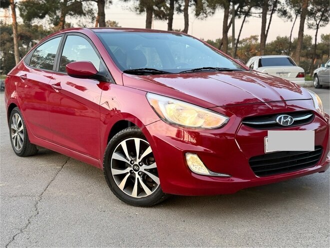 Hyundai Accent-7