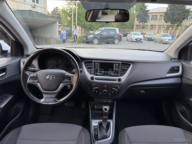 Hyundai Accent 2018, 77,000 km - 1.4 l - Bakı