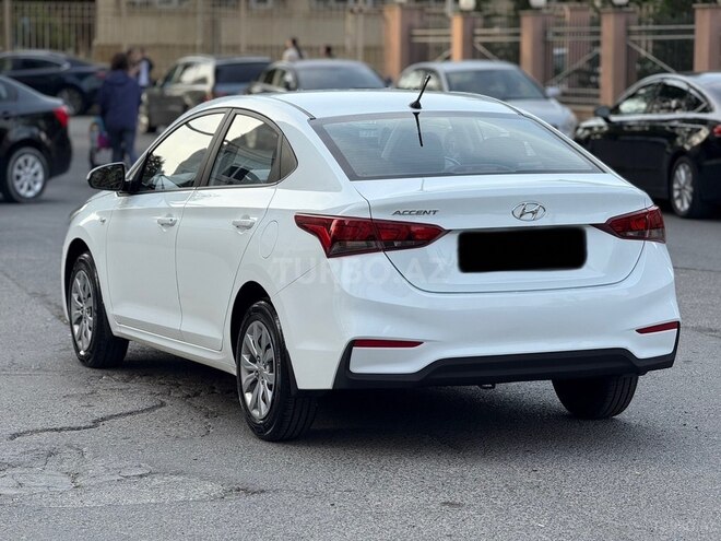 Hyundai Accent 2018, 77,000 km - 1.4 l - Bakı