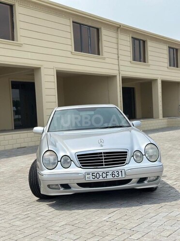 Mercedes E 240 2000, 302,785 km - 2.4 l - Göyçay