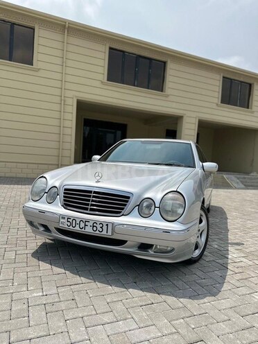 Mercedes E 240 2000, 302,785 km - 2.4 l - Göyçay