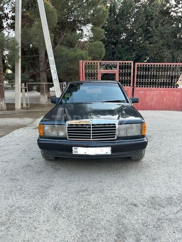 Mercedes 190 1989, 500,000 km - 2.0 л - Sumqayıt