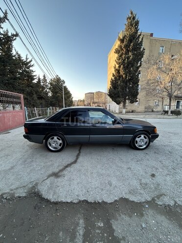 Mercedes 190 1989, 500,000 km - 2.0 л - Sumqayıt
