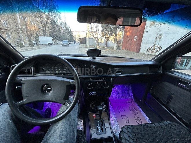 Mercedes 190 1989, 500,000 km - 2.0 л - Sumqayıt