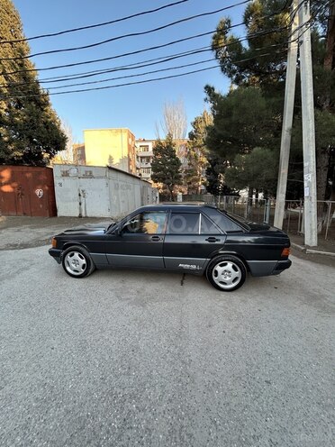 Mercedes 190 1989, 500,000 km - 2.0 л - Sumqayıt
