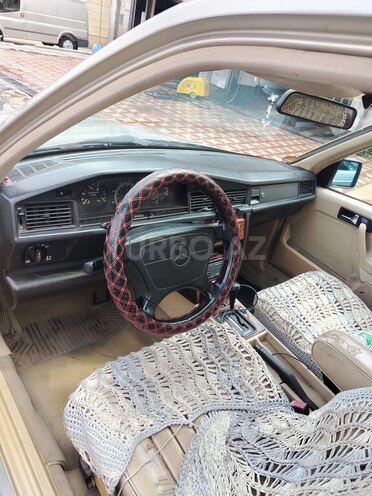 Mercedes 190 1992, 350,000 km - 2.3 l - Bakı