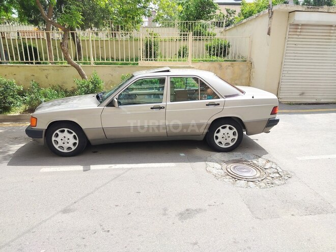 Mercedes 190 1992, 350,000 km - 2.3 l - Bakı