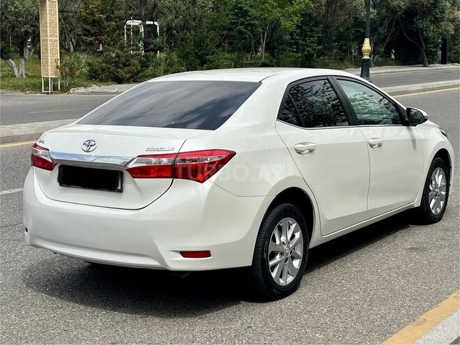 Toyota Corolla 2015, 84,000 km - 1.6 l - Bakı