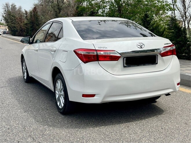 Toyota Corolla 2015, 84,000 km - 1.6 l - Bakı