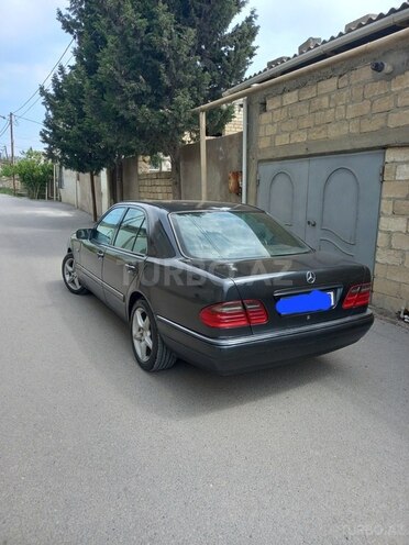 Mercedes E 230 1997, 437,000 km - 2.3 l - Bakı