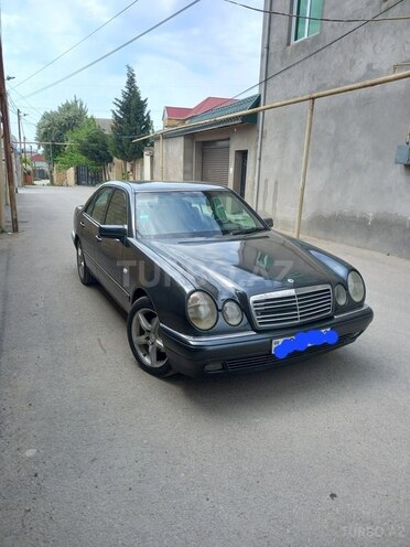 Mercedes E 230 1997, 437,000 km - 2.3 l - Bakı