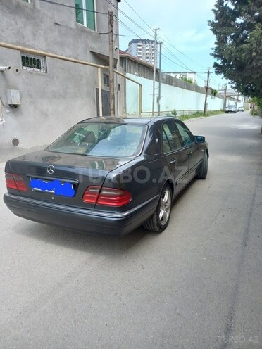 Mercedes E 230 1997, 437,000 km - 2.3 l - Bakı
