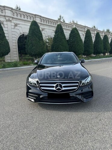Mercedes E 220 d 2019, 196,000 km - 2.2 л - Bakı