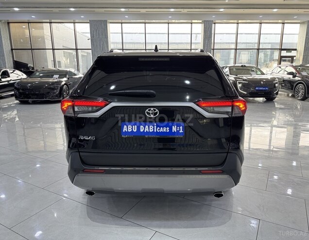 Toyota RAV4-7