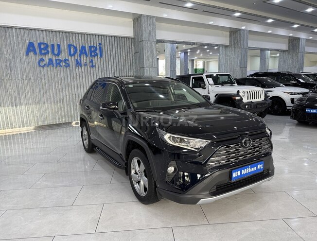 Toyota RAV4-3