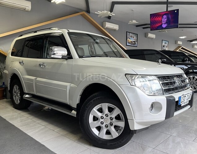 Mitsubishi Pajero 2010, 180,000 km - 3.5 л - Bakı