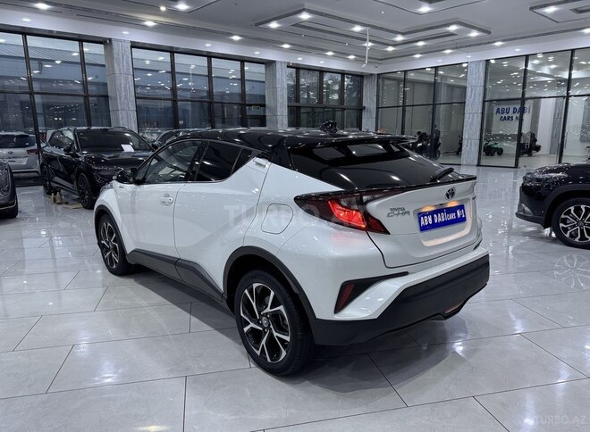 Toyota C-HR 2021, 61,000 km - 1.8 л - Bakı
