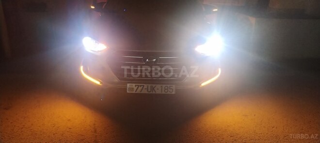 Hyundai Elantra 2018, 275,000 km - 2.0 l - Bakı