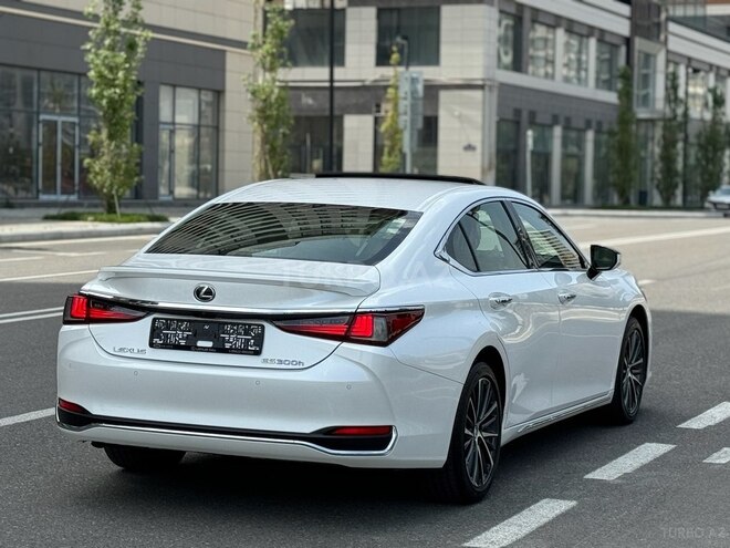 Lexus ES 300h 2022, 24,800 km - 2.5 л - Bakı